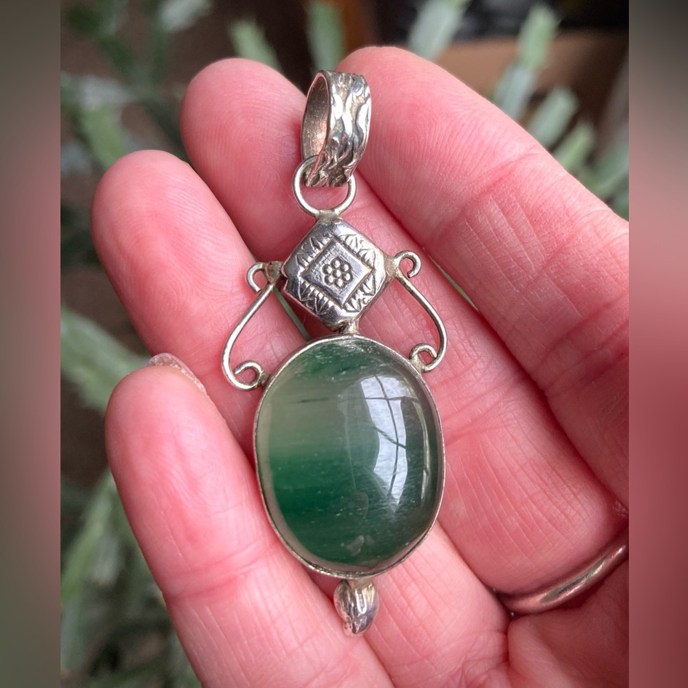 🍁Boho green agate silver pendant